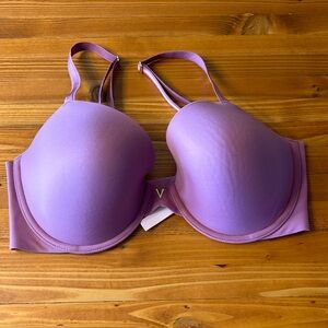 Victoria’s Secret 34DDD underwire lightly lined demi bra in mauve color.